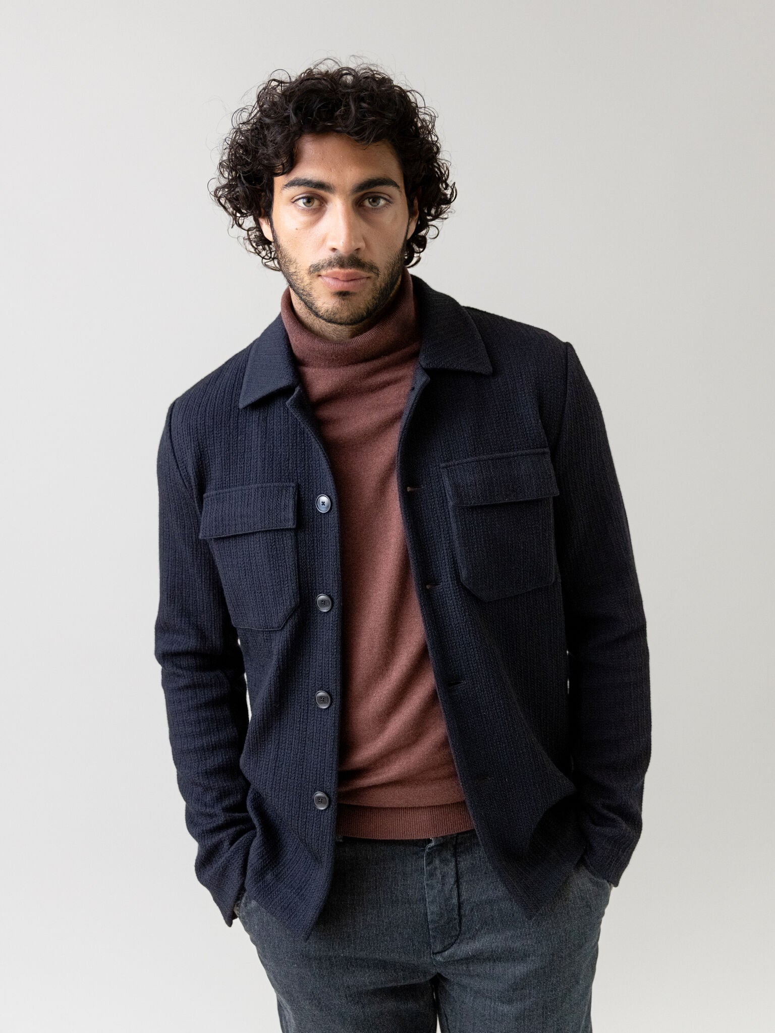 Modelshot / Bitter Chocolate / Detail